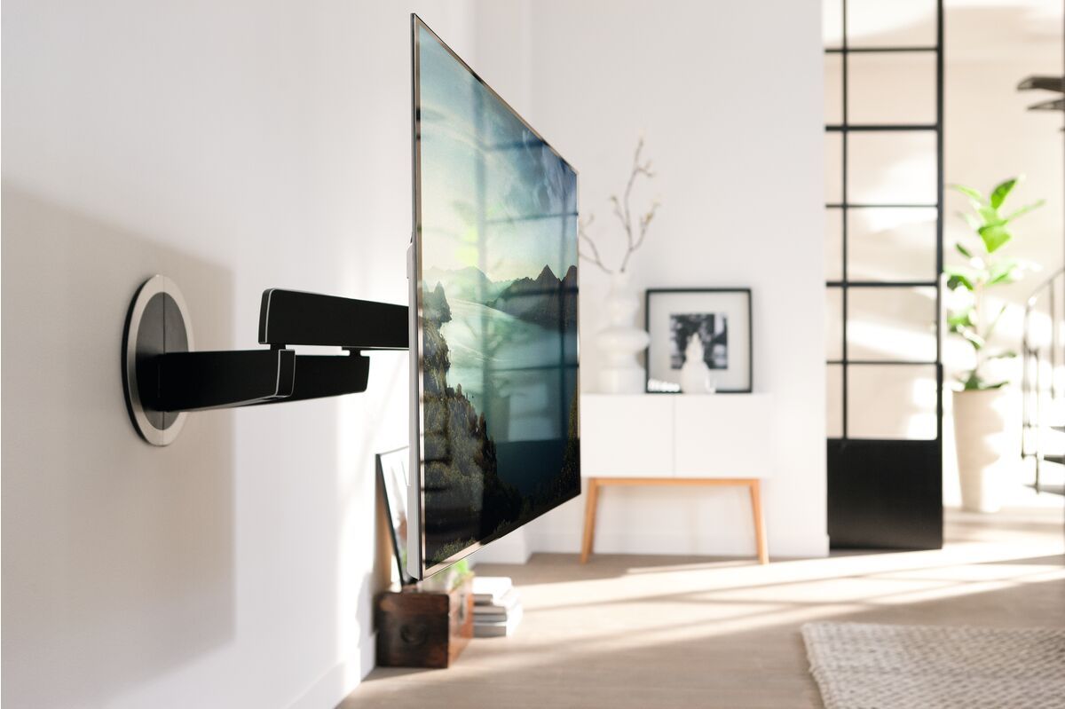 MotionMount (NEXT 7355) Soporte de pared para TV articulado electrónico